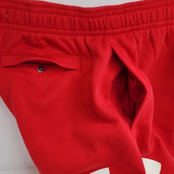 UNDER ARMOUR SWEAT SHORTS, THE COLOR IS BEAUTIFUL RED WOTH WHITE LOGO, LARGE (L) - Picture 10 of 12